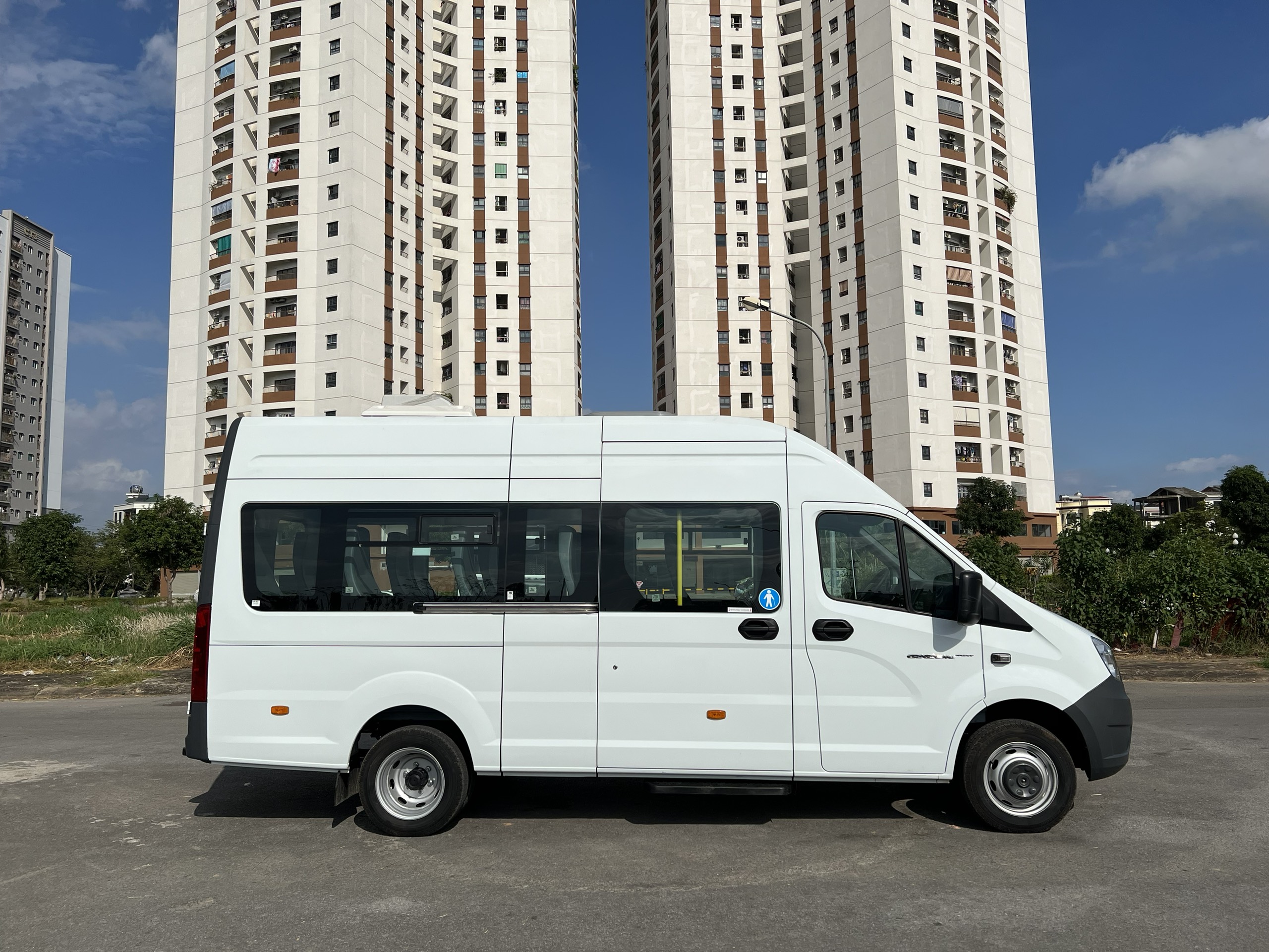 Gaz 17 Chỗ SKD 2022 - http://marketing.udtrucks.com.vn/file/gaz/gaz-17-cho-SKD-2022/photo/z3885416348840_b34b04908784d719e.jpg