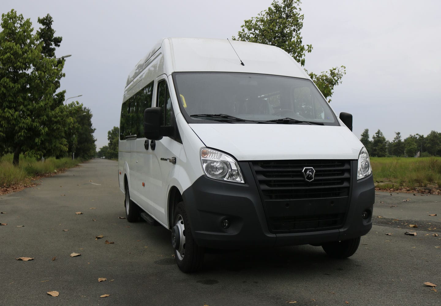 Gaz 17 Chỗ - http://marketing.udtrucks.com.vn/file/gaz/gaz-17-cho/photo/_MG_1359low.jpg