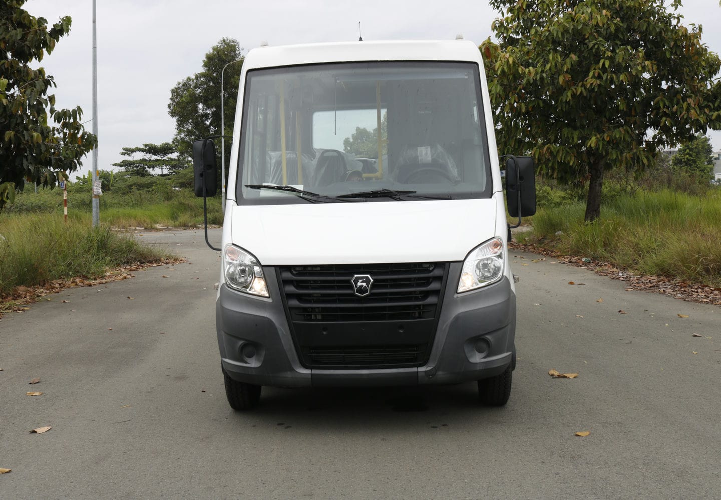 Gaz 19 Chỗ - http://marketing.udtrucks.com.vn/file/gaz/gaz-19-cho/photo/_MG_1252low.jpg