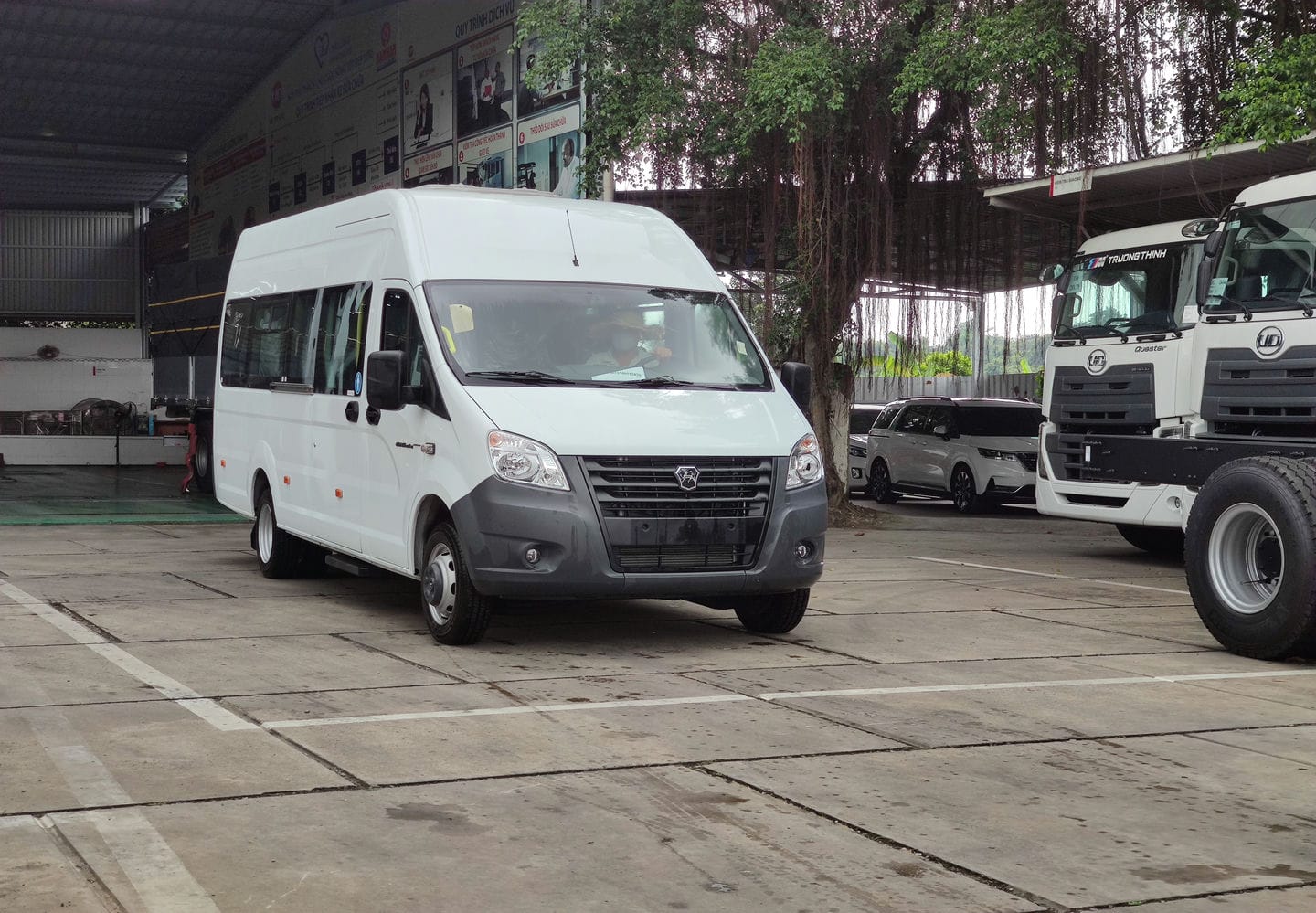 Gaz 20 Chỗ - http://marketing.udtrucks.com.vn/file/gaz/gaz-20-cho/photo/IMG_20220920_100054low.jpg