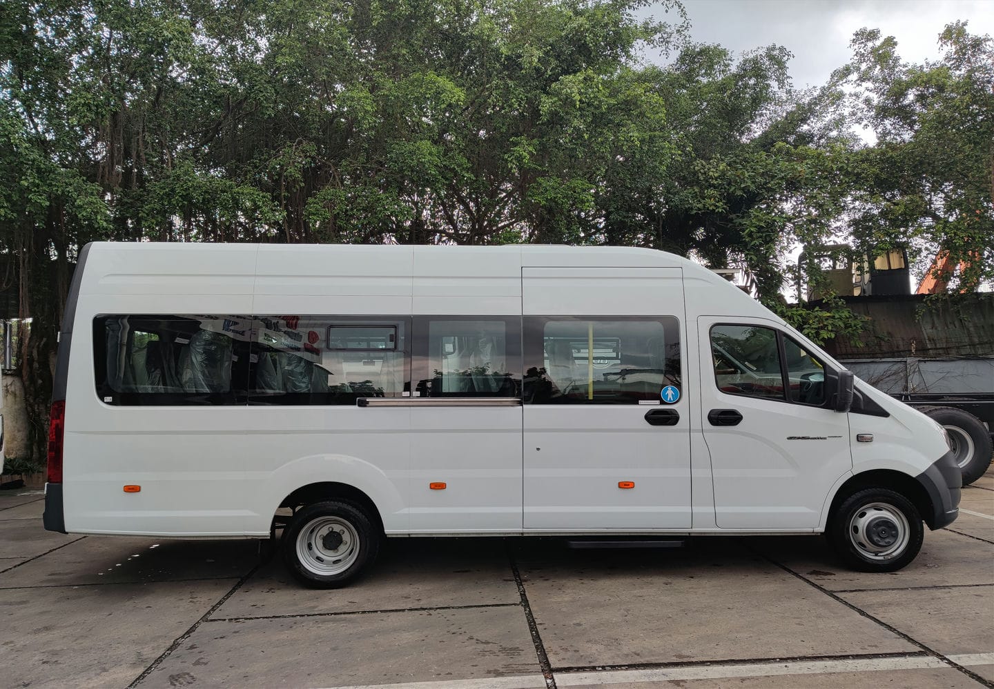 Gaz 20 Chỗ - http://marketing.udtrucks.com.vn/file/gaz/gaz-20-cho/photo/IMG_20220920_100142low.jpg