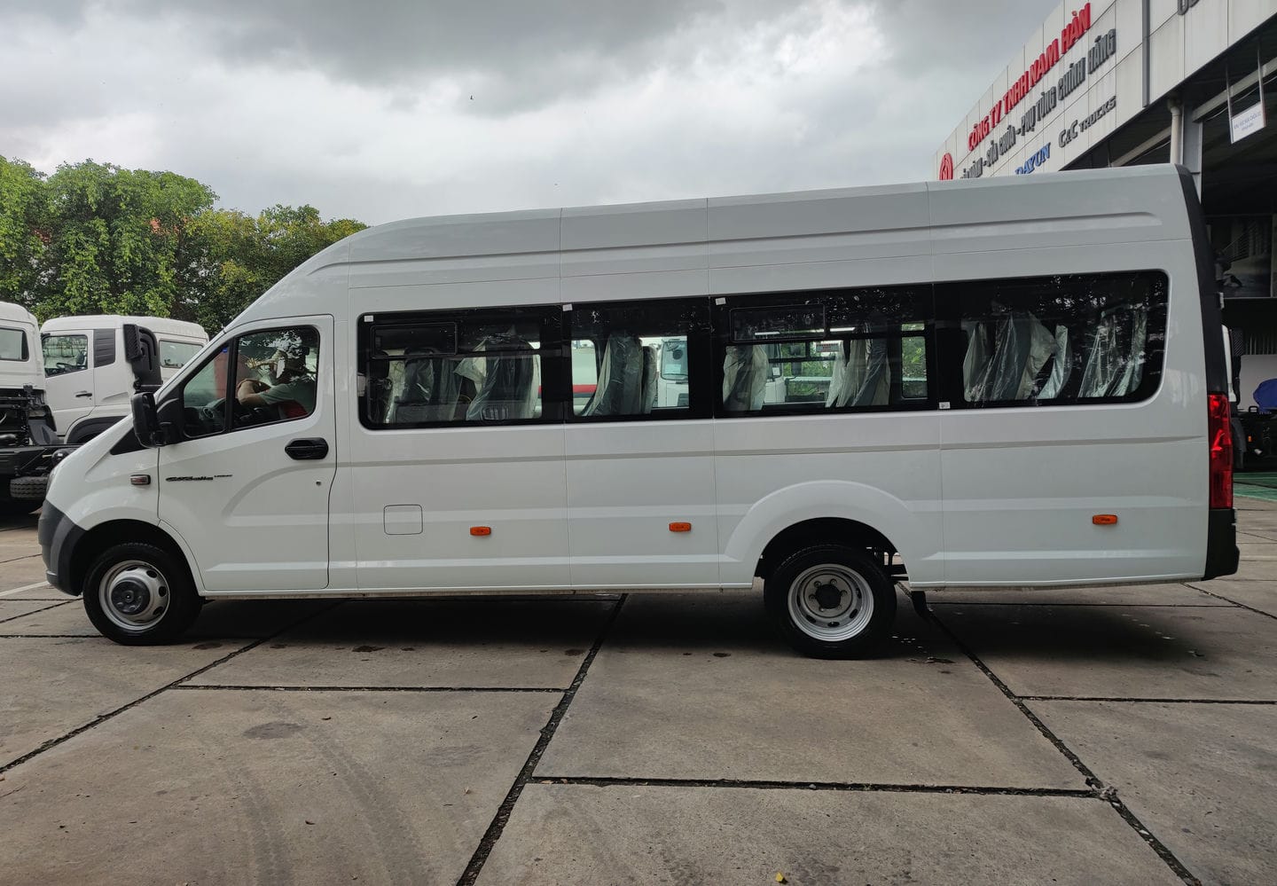 Gaz 20 Chỗ - http://marketing.udtrucks.com.vn/file/gaz/gaz-20-cho/photo/IMG_20220920_100300low.jpg