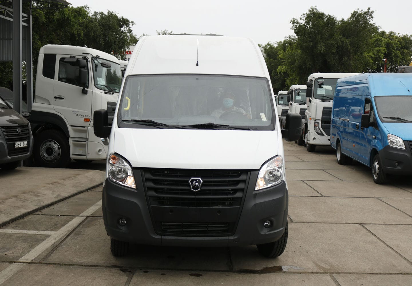 Gaz 20 Chỗ - http://marketing.udtrucks.com.vn/file/gaz/gaz-20-cho/photo/_MG_1292low.jpg