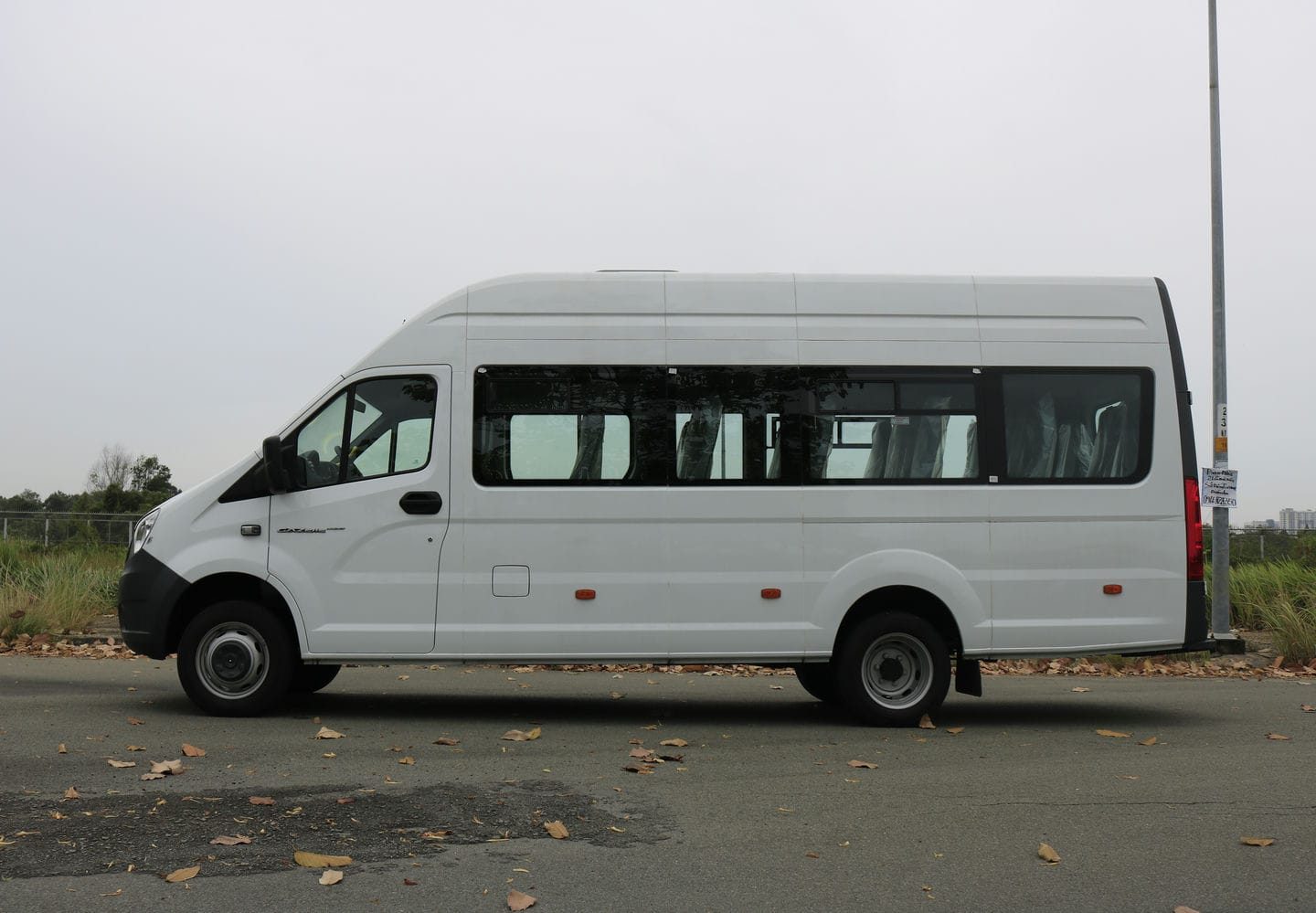 Gaz 20 Chỗ - http://marketing.udtrucks.com.vn/file/gaz/gaz-20-cho/photo/_MG_1320low.jpg