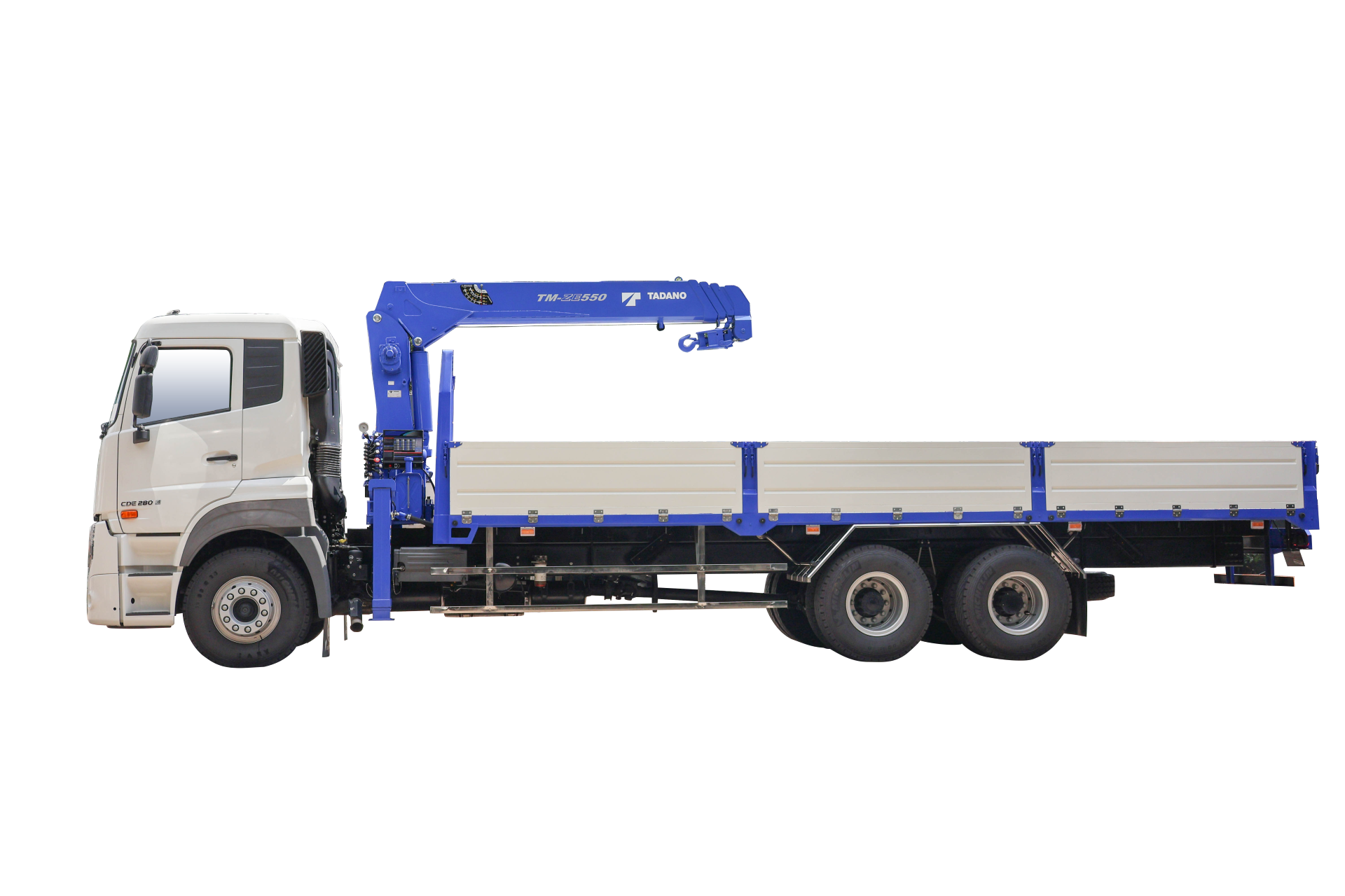 Cẩu Tadano 6x2 CDE 280 TL - http://marketing.udtrucks.com.vn/file/udtrucks/CDE-280/Tadano/low/IMG_3249_Recovered.png