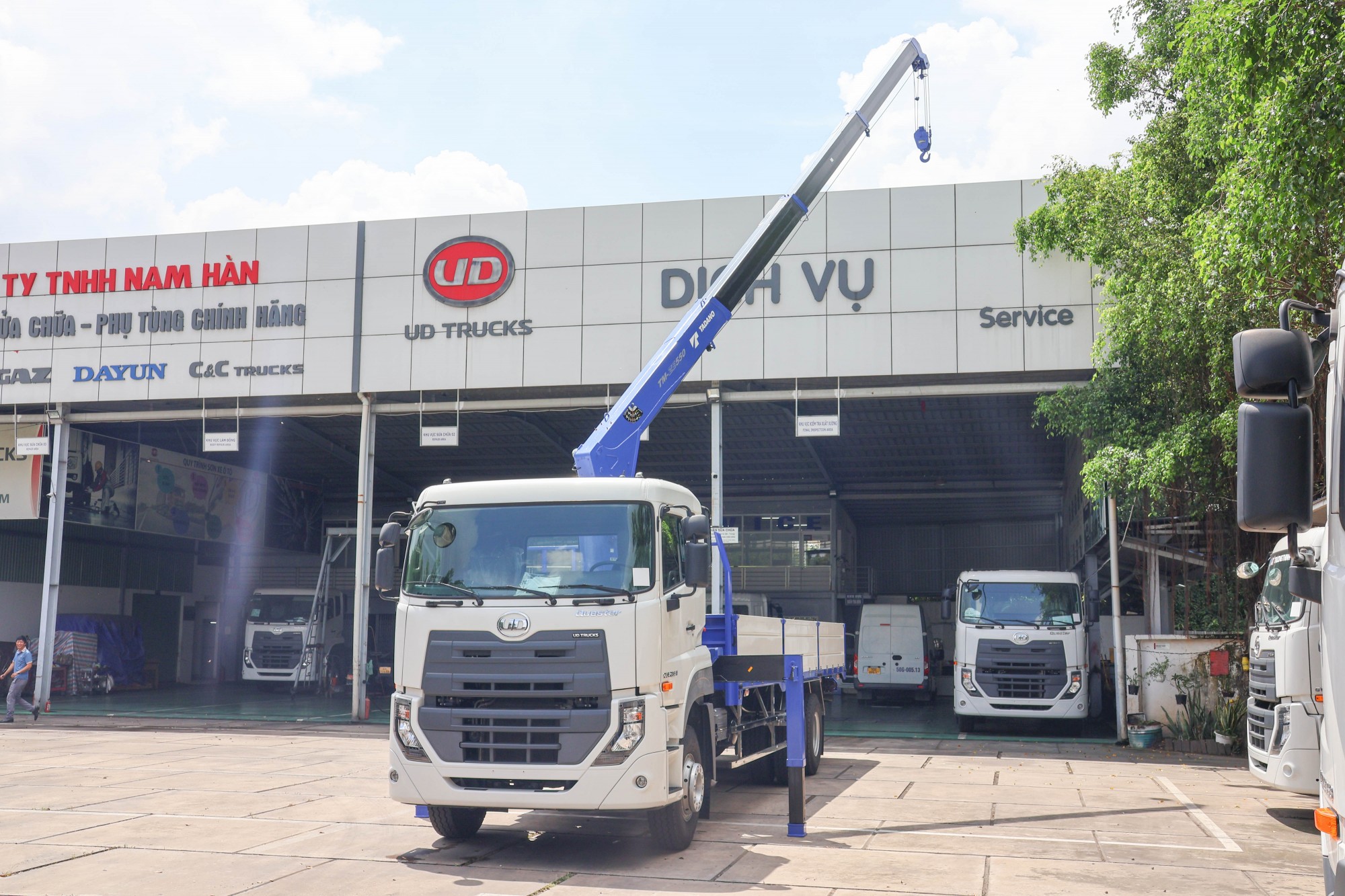 Cẩu Tadano 6x2 CDE 280 TL - http://marketing.udtrucks.com.vn/file/udtrucks/CDE-280/Tadano/photo/IMG_3281.jpg