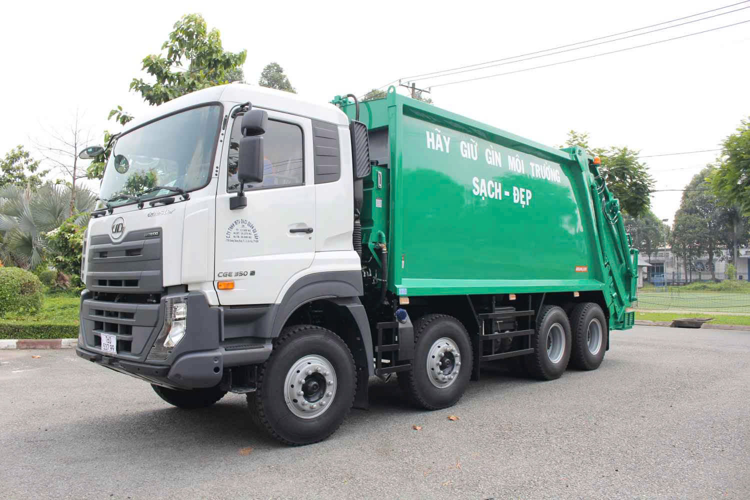 Xe Ép Rác 8x4 CGE 350 - http://marketing.udtrucks.com.vn/file/udtrucks/CGE-350/Ep-Rac/photo/824e04112bb09beec2a14.jpg