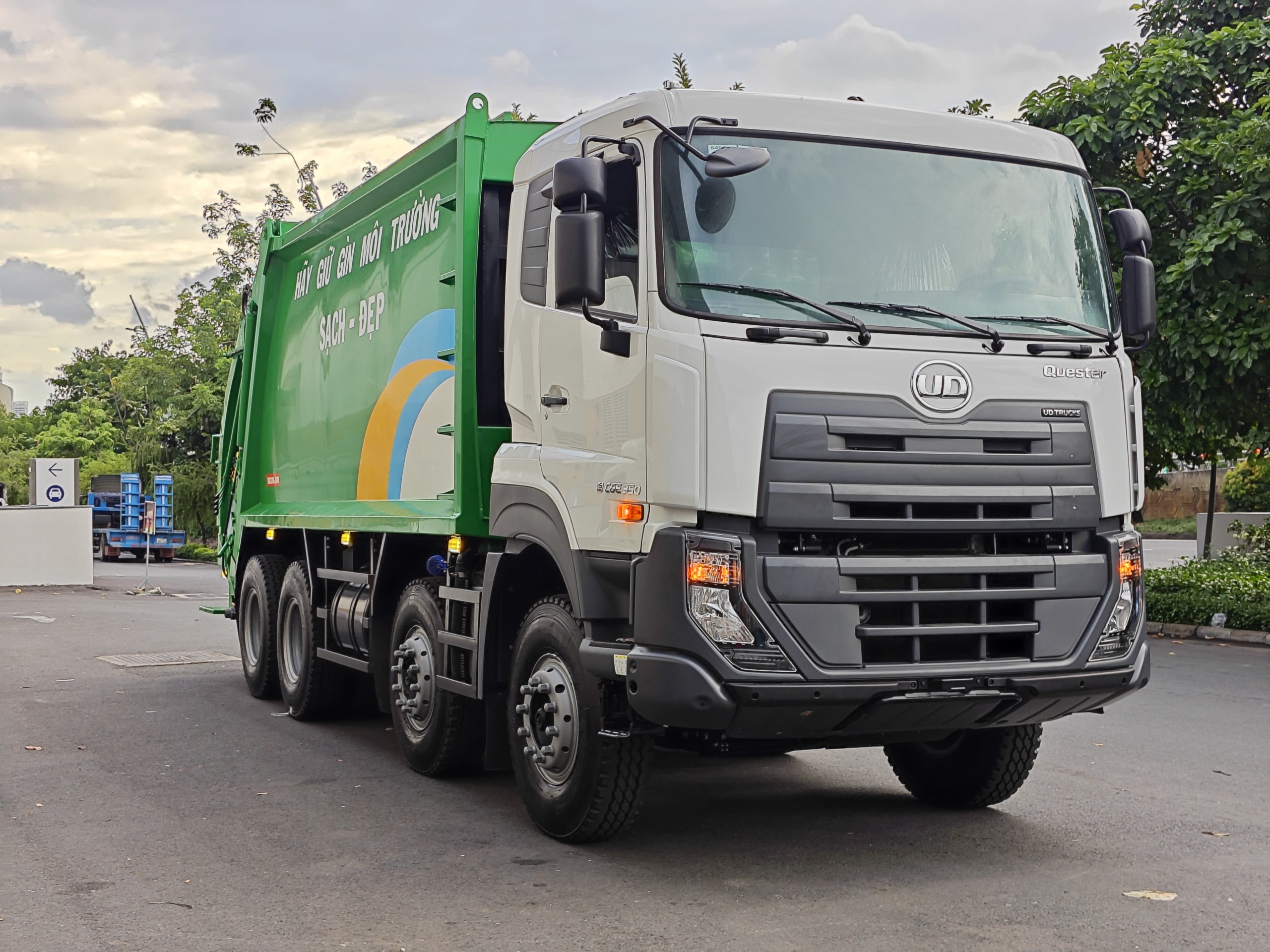 Xe Ép Rác 8x4 CGE 350 - http://marketing.udtrucks.com.vn/file/udtrucks/CGE-350/Ep-Rac/photo/img_20250525_160958.jpg
