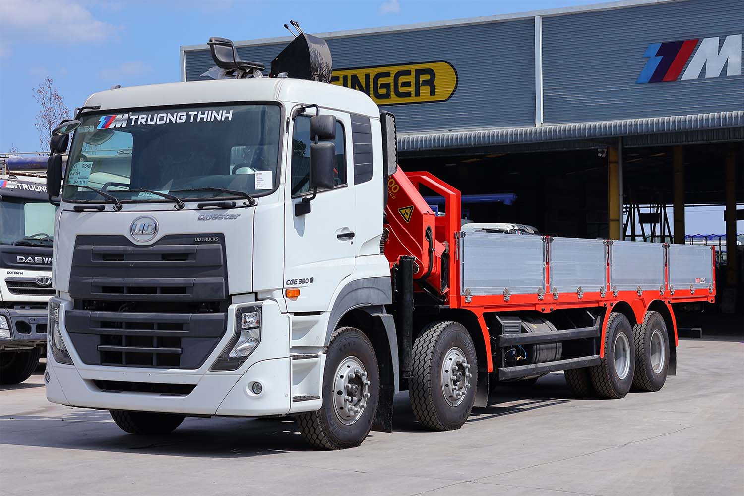 Tải Cẩu 8x4 CGE 350 Palfinger - http://marketing.udtrucks.com.vn/file/udtrucks/CGE-350/Palfinger/photo/IMG_7722.jpg