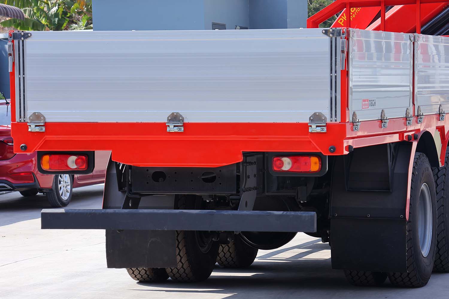 Tải Cẩu 8x4 CGE 350 Palfinger - http://marketing.udtrucks.com.vn/file/udtrucks/CGE-350/Palfinger/photo/IMG_7734.jpg