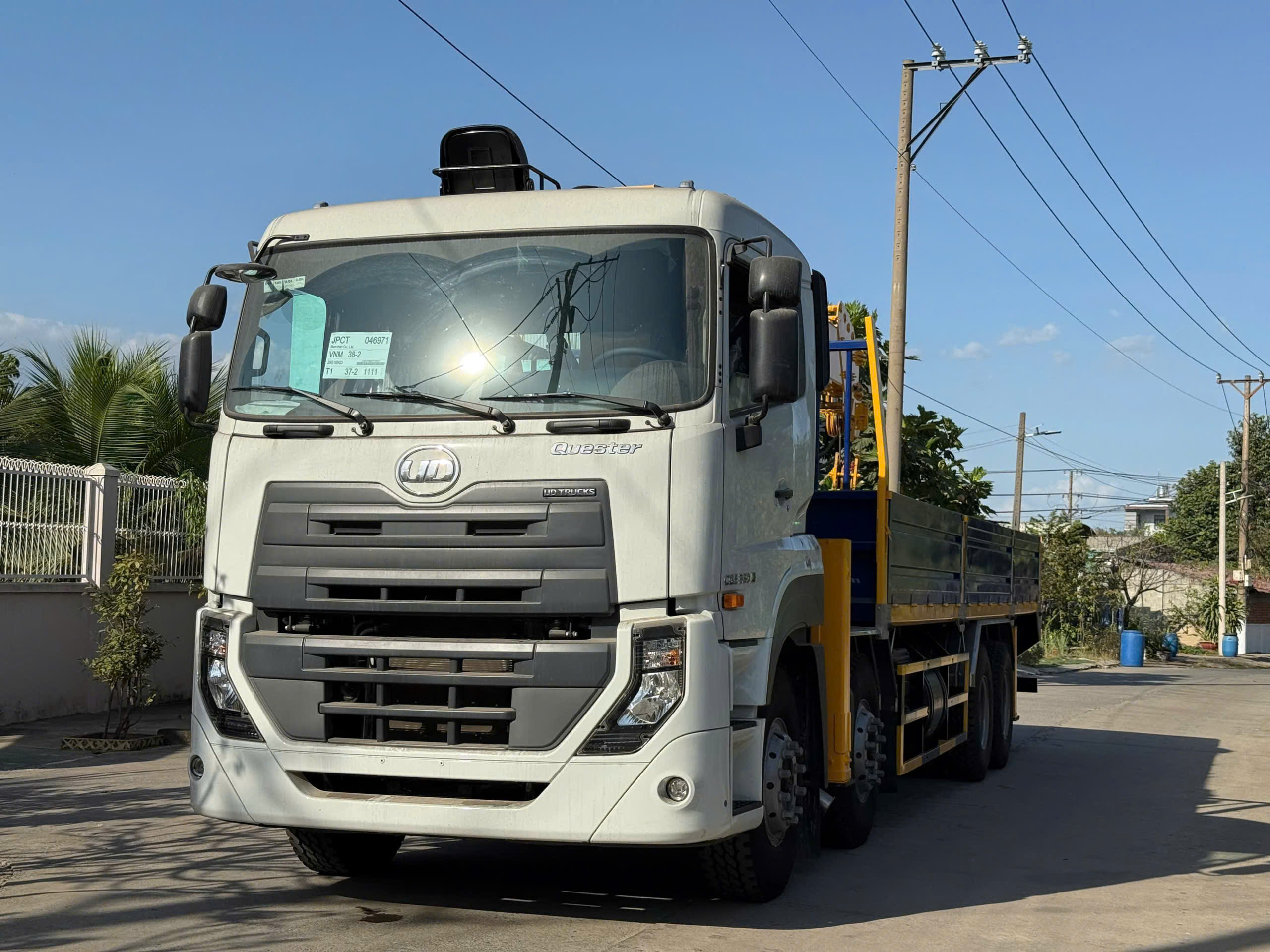 8x4 CGE 350 Soosan SCS1015LS - http://marketing.udtrucks.com.vn/file/udtrucks/CGE-350/Soosan-SCS1015LS/photo/z7852491136289_75000526791bbf8726d1564c7bb04e5a.jpg