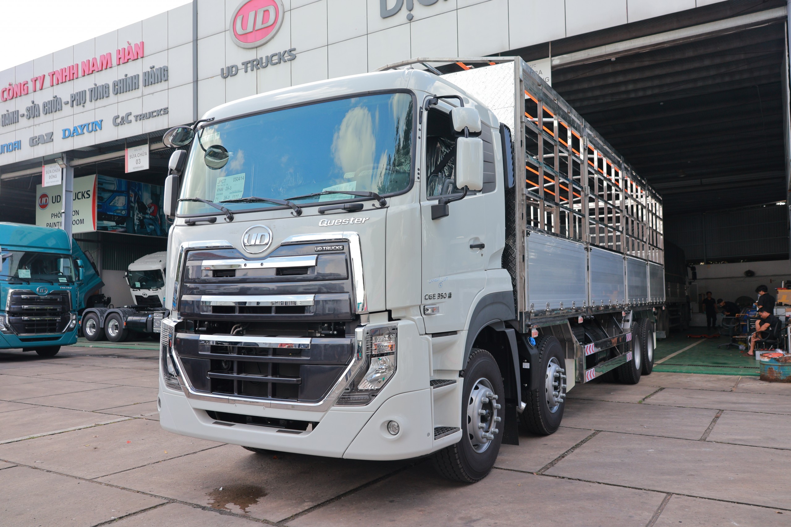 8x4 CGE 350 TMB 9m7 Inox TN - http://marketing.udtrucks.com.vn/file/udtrucks/CGE-350/TMB-9700-inox-TN/photo/img_6307.jpg