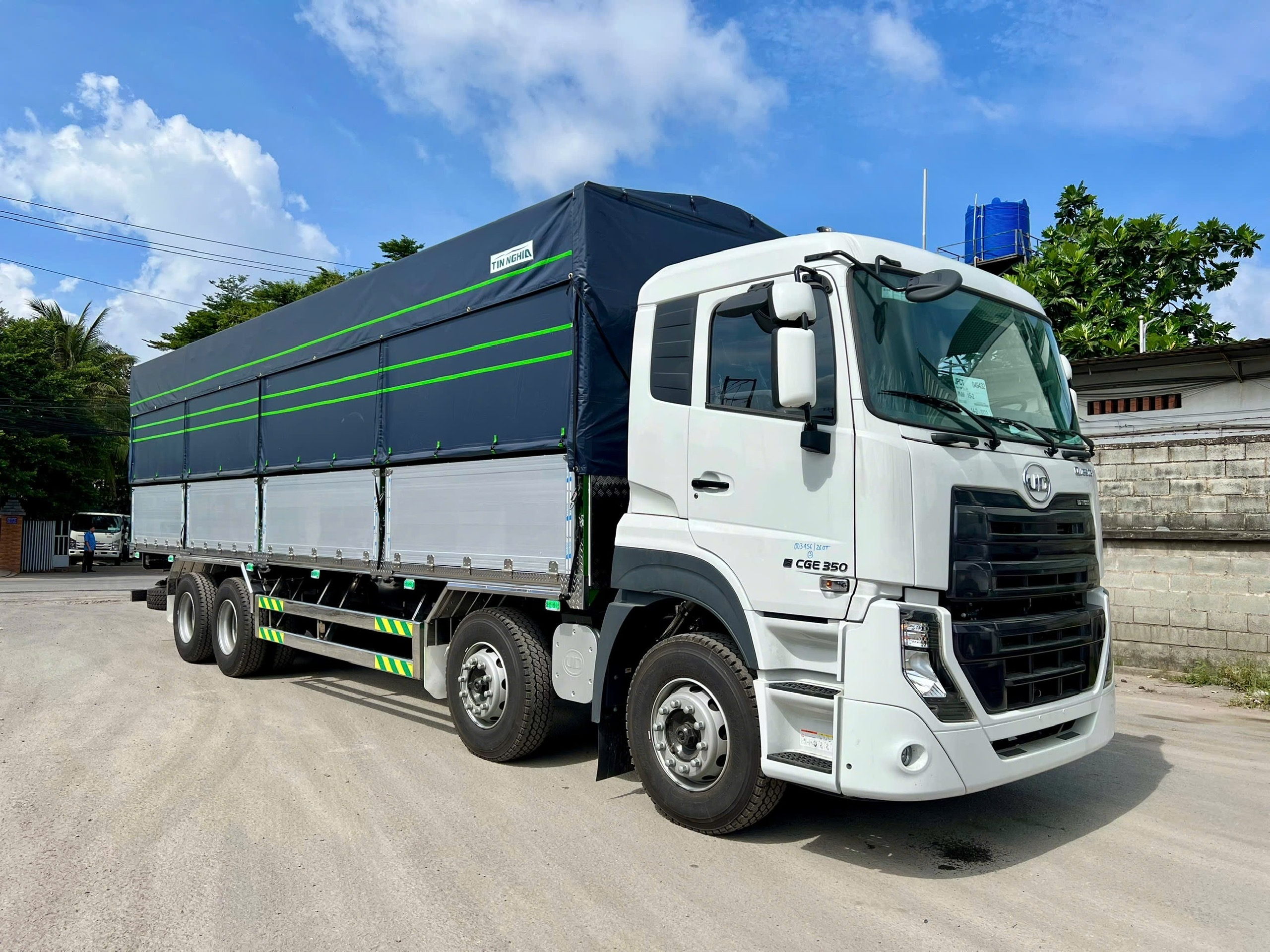 8x4 CGE 350 TMB TN