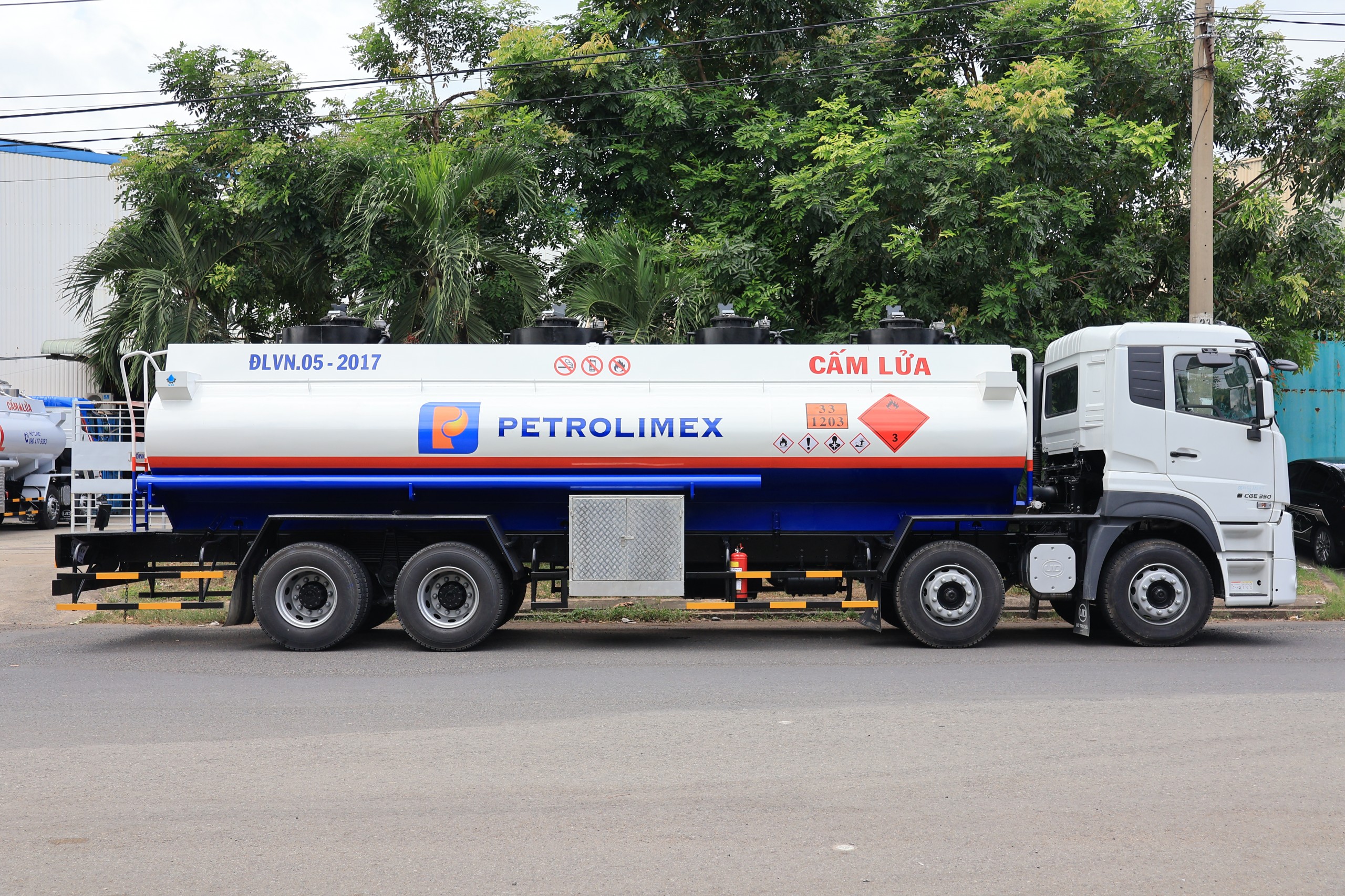8x4 CGE 350 Xitec 22m³ IMAE - http://marketing.udtrucks.com.vn/file/udtrucks/CGE-350/v2026-xitec-22m3/photo/img_5959.jpg