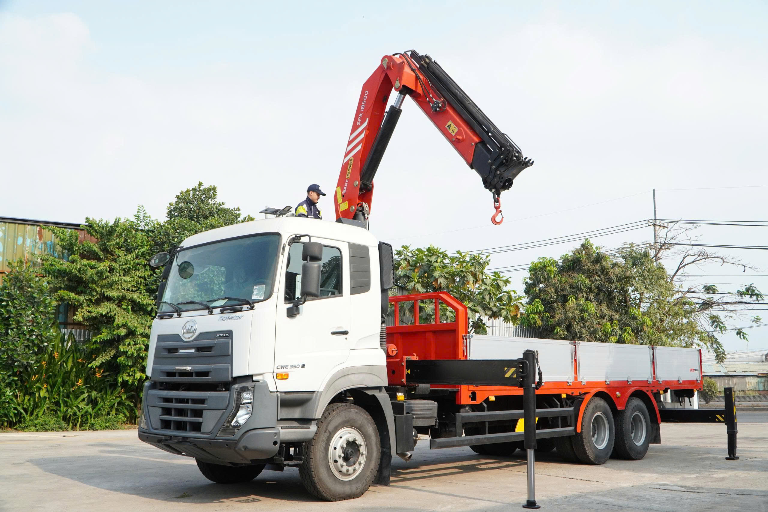 6x4 CWE 350 Sany Palfinger