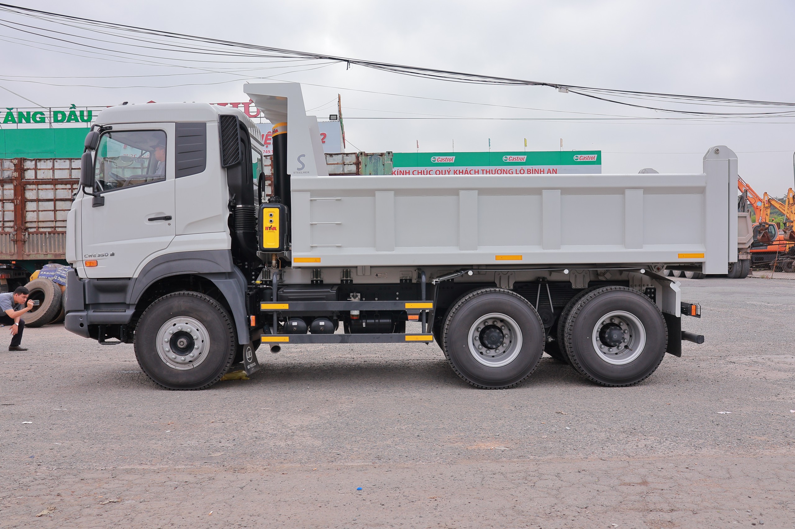 Xe Ben 6x4 CWE 350 10m³ - http://marketing.udtrucks.com.vn/file/udtrucks/CWE-350/Xe-Ben-10m3/photo/img_1559.jpg