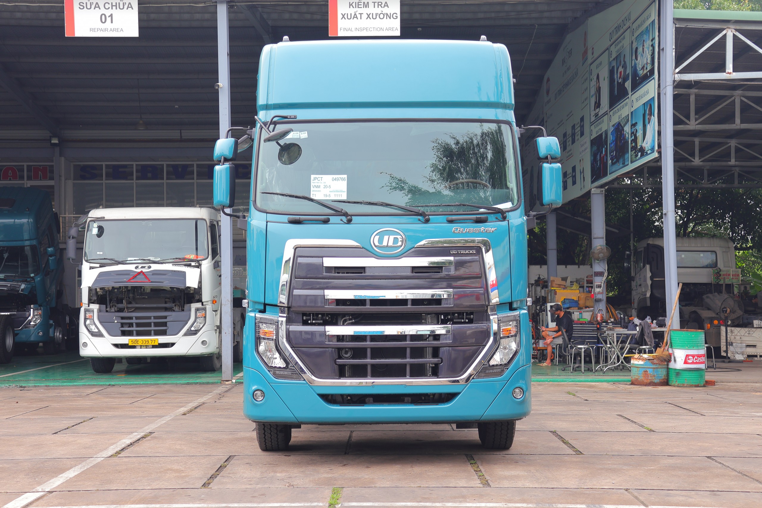 6x4 GWE 350 XXSL Green - http://marketing.udtrucks.com.vn/file/udtrucks/GWE-350-XXSL/Green/photo/img_5302.jpg