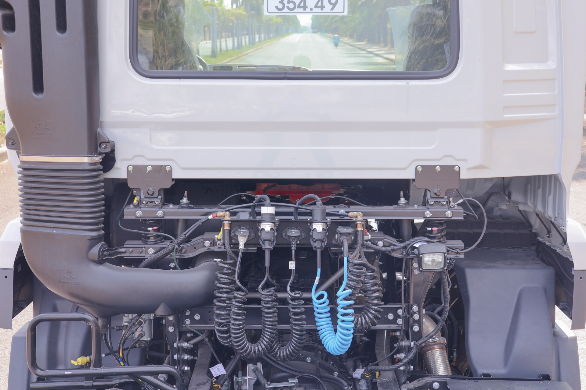 Đầu Kéo Nóc Cao 6x4 GWE 350 - http://marketing.udtrucks.com.vn/file/udtrucks/GWE-350-XXSL/photo/IMG_7676.jpg