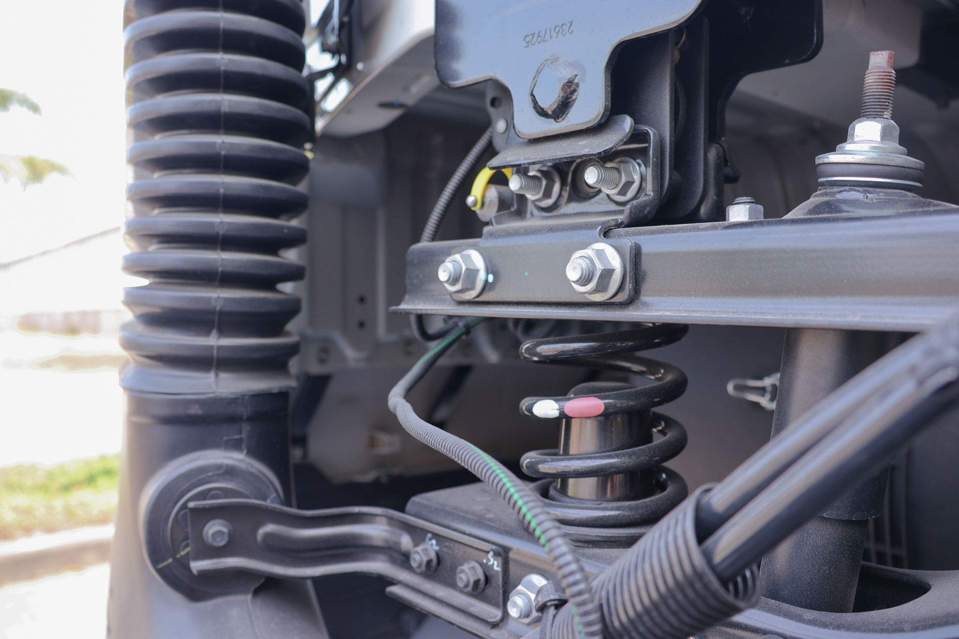 Đầu Kéo Nóc Cao 6x4 GWE 350 - http://marketing.udtrucks.com.vn/file/udtrucks/GWE-350-XXSL/photo/IMG_7698.jpg