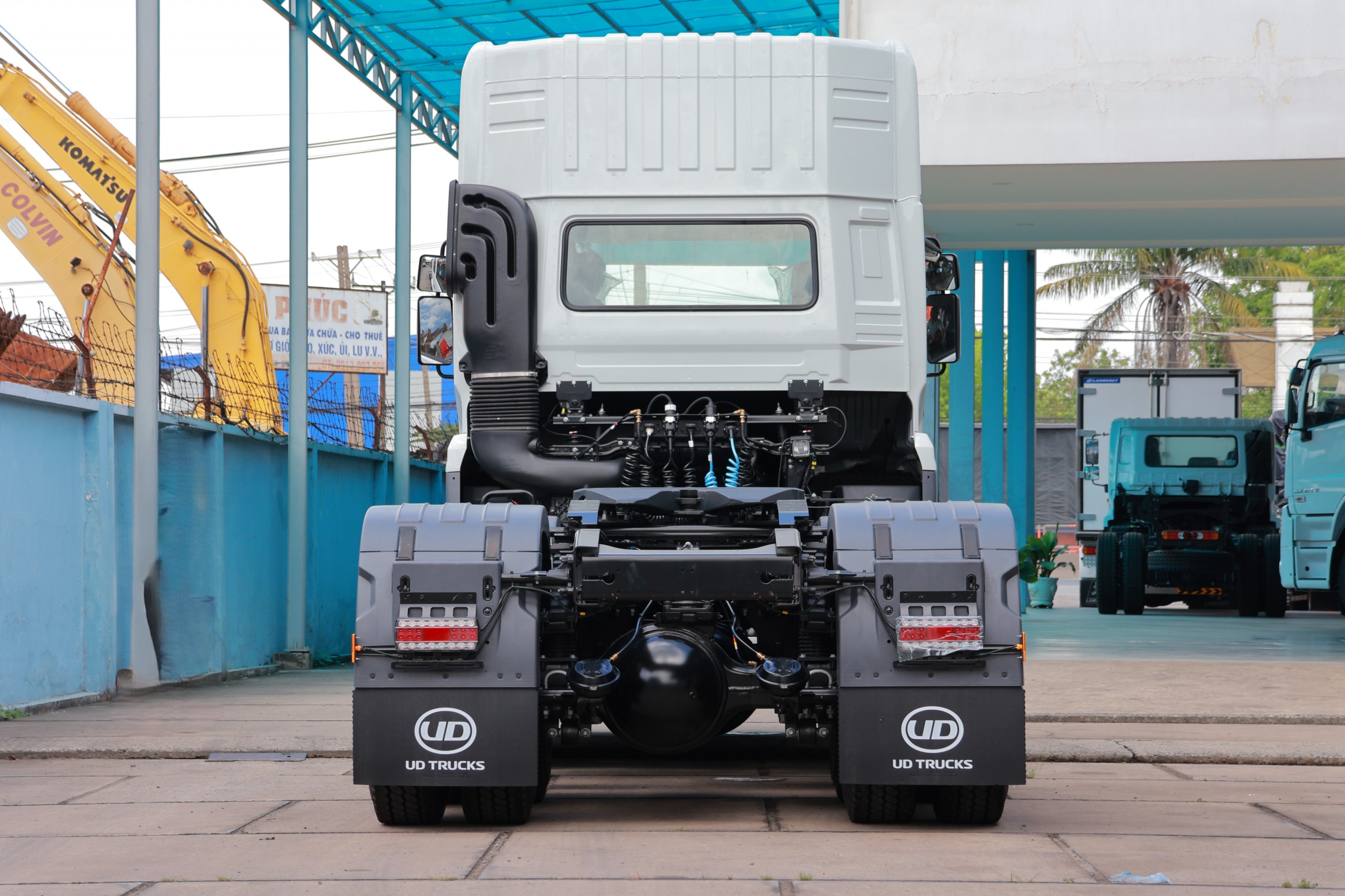 Đầu kéo 6x4 GWE 350 XXSL 2026 - http://marketing.udtrucks.com.vn/file/udtrucks/GWE-350-XXSL/ver-2026/photo/img_5131.jpg