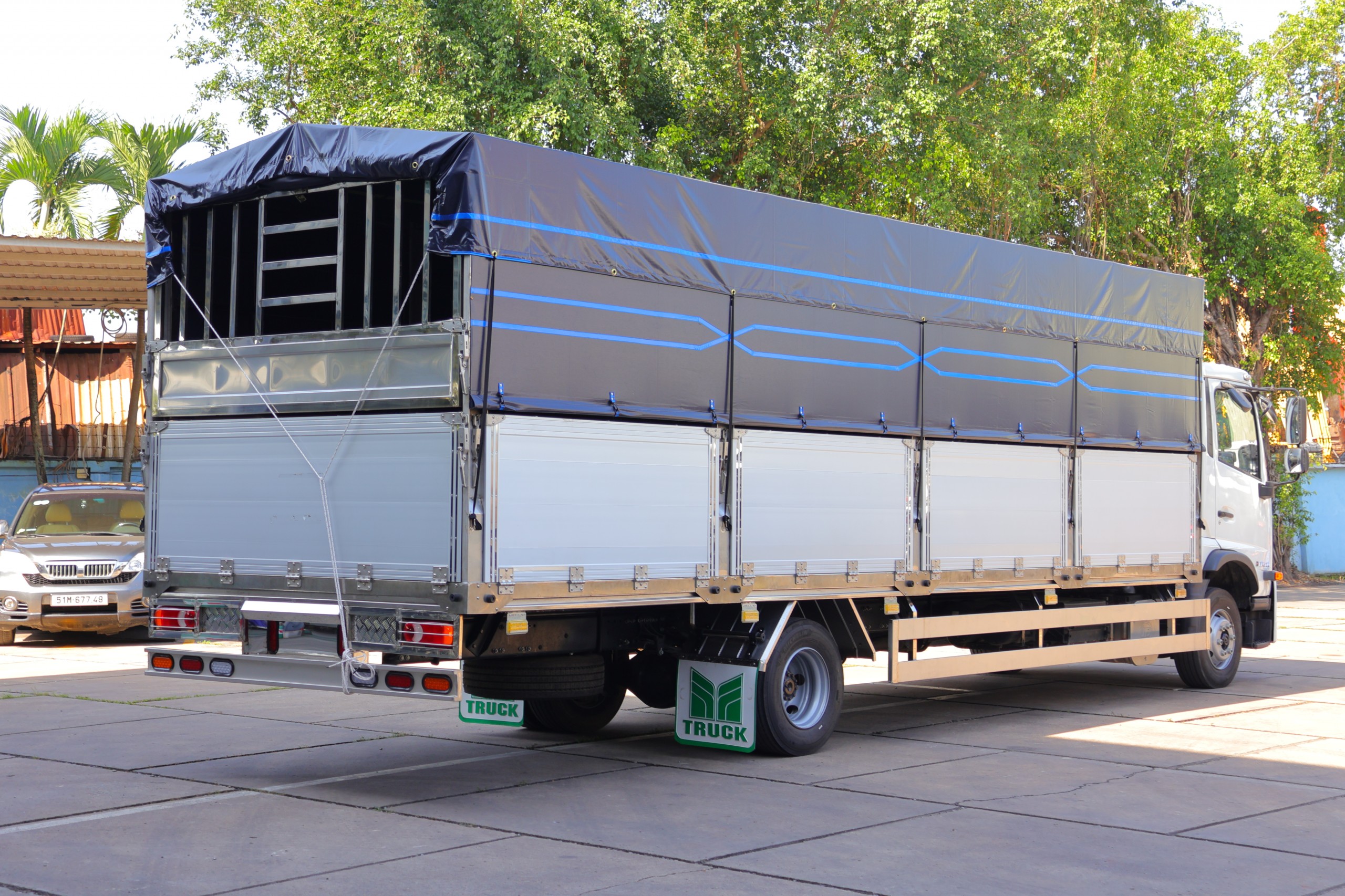 TMB 4x2 MKE 210 - http://marketing.udtrucks.com.vn/file/udtrucks/MKE-210/TMB-6m8/photo/img_3650.jpg