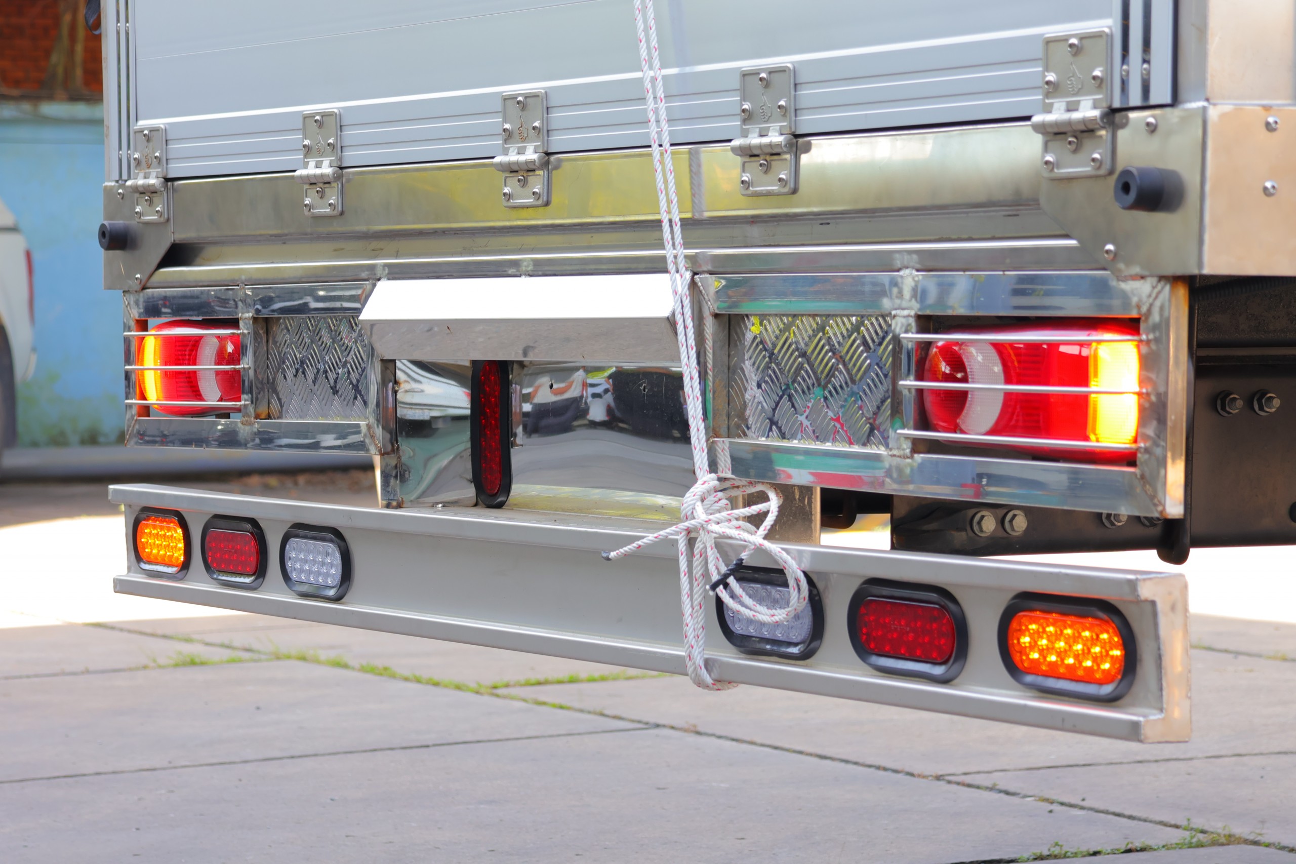 TMB 4x2 MKE 210 - http://marketing.udtrucks.com.vn/file/udtrucks/MKE-210/TMB-6m8/photo/img_3652.jpg