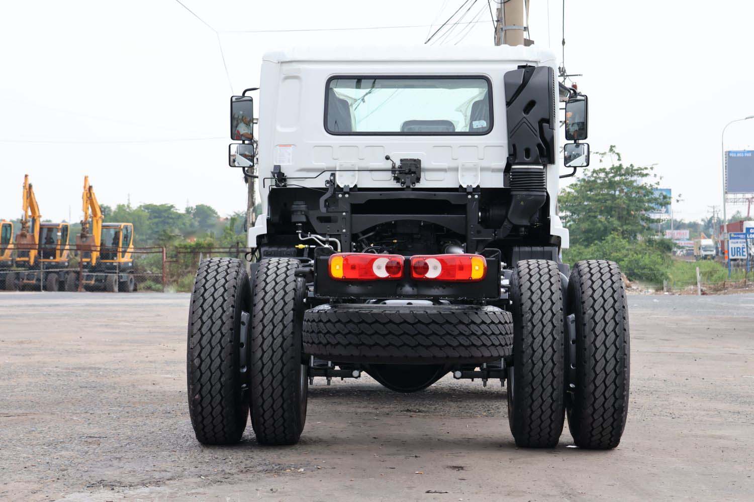 Chassis 4x2 PKE 250 WB3750 - http://marketing.udtrucks.com.vn/file/udtrucks/PKE-250/3750/photo/IMG_0504.jpg