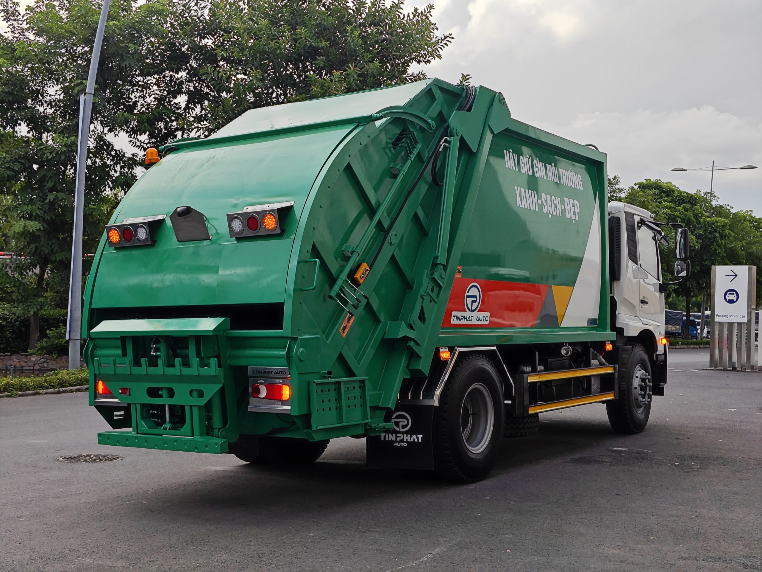 Xe Ép Rác 4x2 PKE 250 - http://marketing.udtrucks.com.vn/file/udtrucks/PKE-250/Ep-Rac/photo/img_20250525_160526.jpg