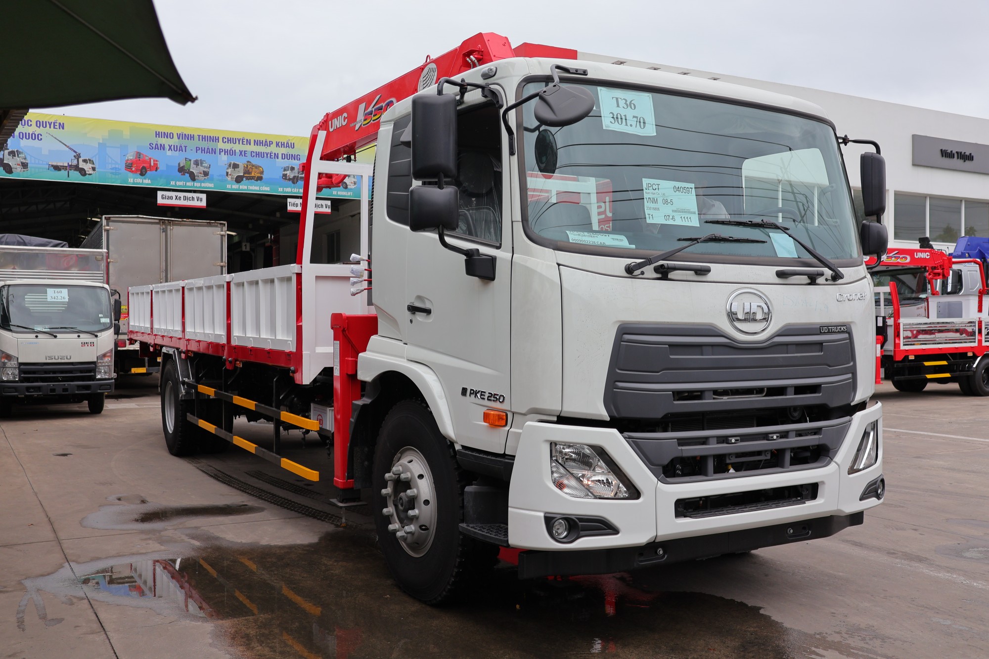 Cẩu Unic 4x2 PKE 250 VT - http://marketing.udtrucks.com.vn/file/udtrucks/PKE-250/Unic-550-VT/Photo/IMG_9060.jpg