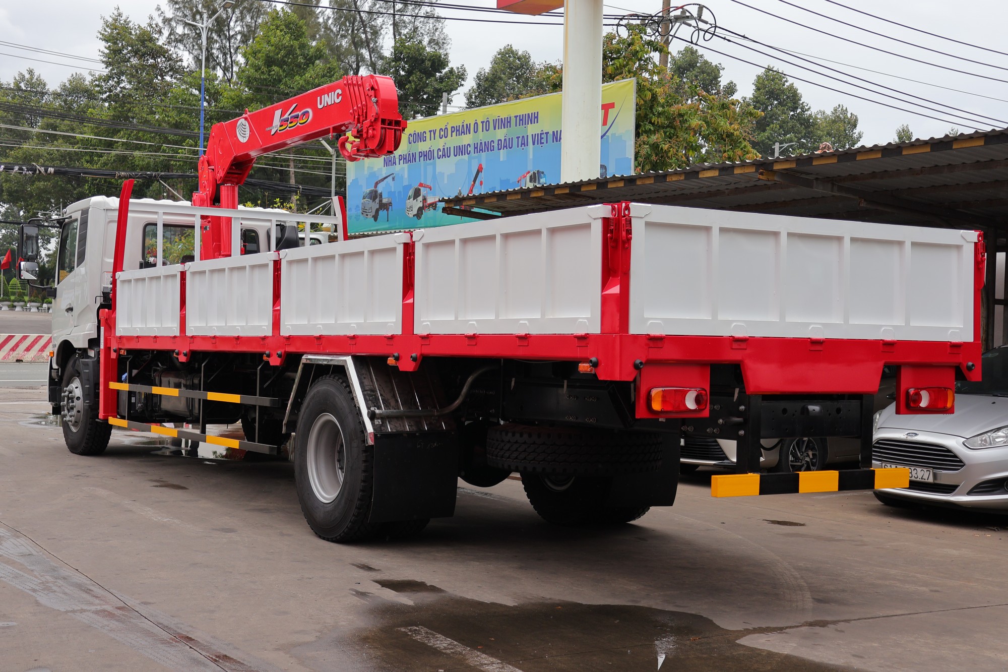 Cẩu Unic 4x2 PKE 250 VT - http://marketing.udtrucks.com.vn/file/udtrucks/PKE-250/Unic-550-VT/Photo/IMG_9068.jpg