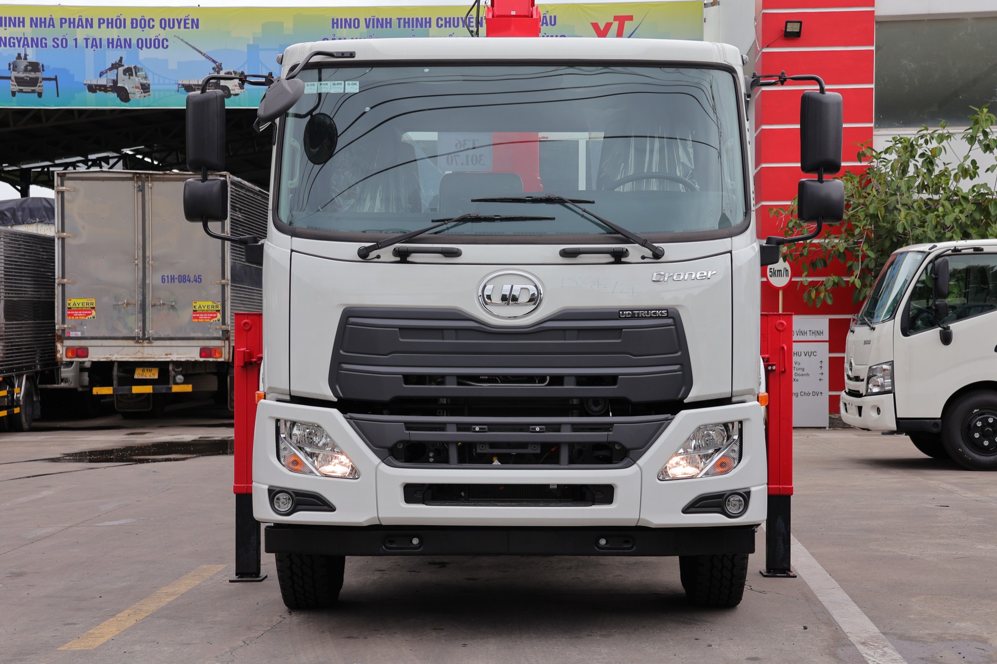 Cẩu Unic 4x2 PKE 250 VT - http://marketing.udtrucks.com.vn/file/udtrucks/PKE-250/Unic-550-VT/Photo/IMG_9104.jpg
