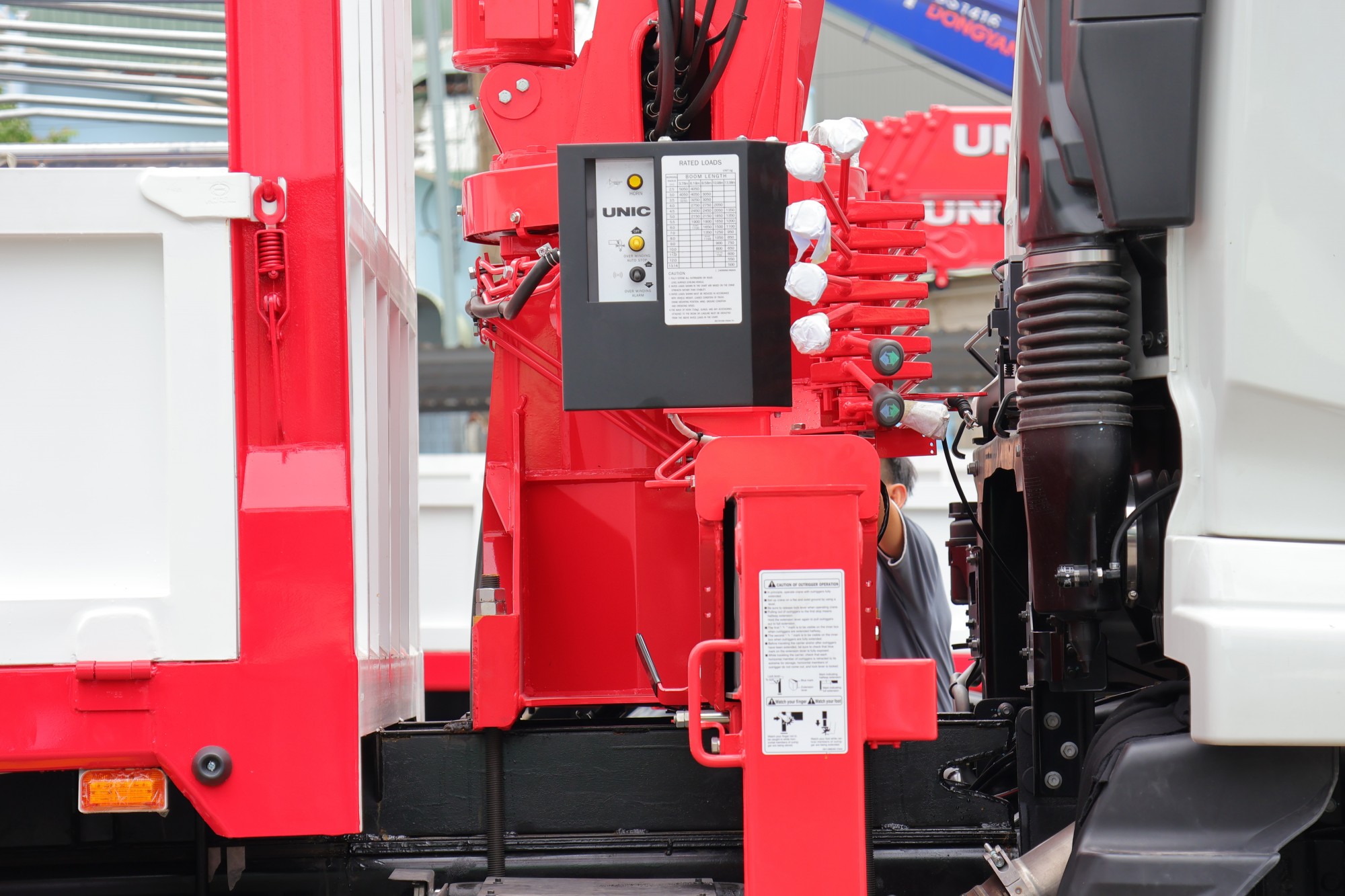 Cẩu Unic 4x2 PKE 250 VT - http://marketing.udtrucks.com.vn/file/udtrucks/PKE-250/Unic-550-VT/Photo/IMG_9111.jpg